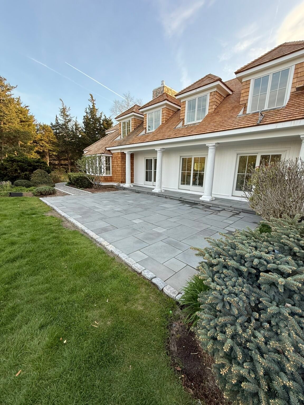 Bluestone patio built by Bridi Masonry in Cape Cod, MA